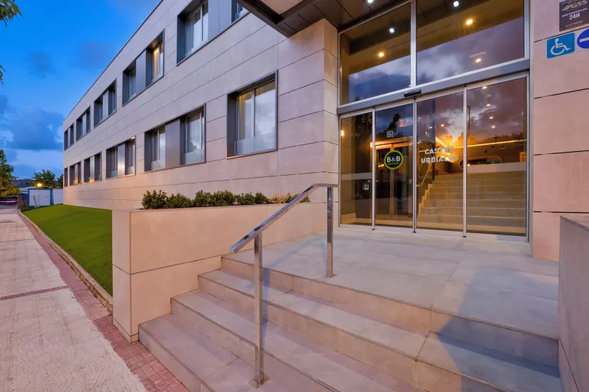 B&B HOTEL Castro Urdiales - Image 1