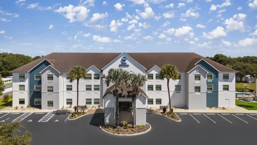 Best Western Auburndale Inn & Suites - Image 1