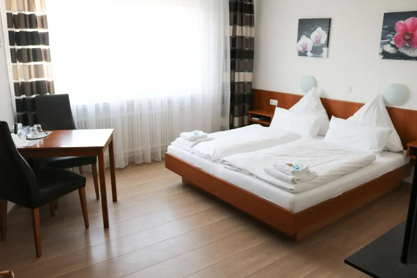 Hotel Linnert - Image 1