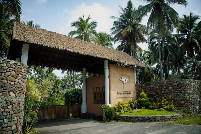 Maayaa riverside villa by KPM Tripenta - Image 1