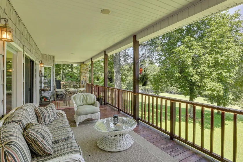Golf, Hike & Explore: Blue Ridge Mtn Haven w/ Deck - Image 1