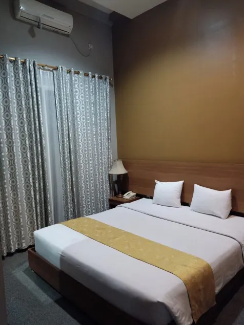 Hotel Surya Palace Syariah - Værelse