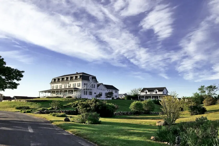 Atlantic Inn - Image 1