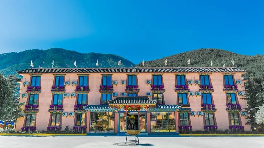 Purmei Hotel Lugu Lake - Image 1