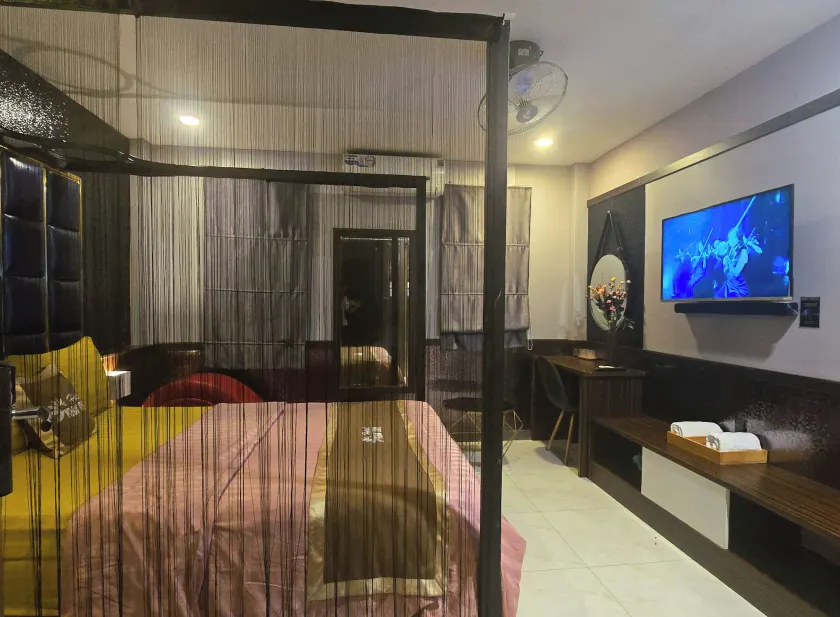 Kha Thy Hotel 2 - Image 1