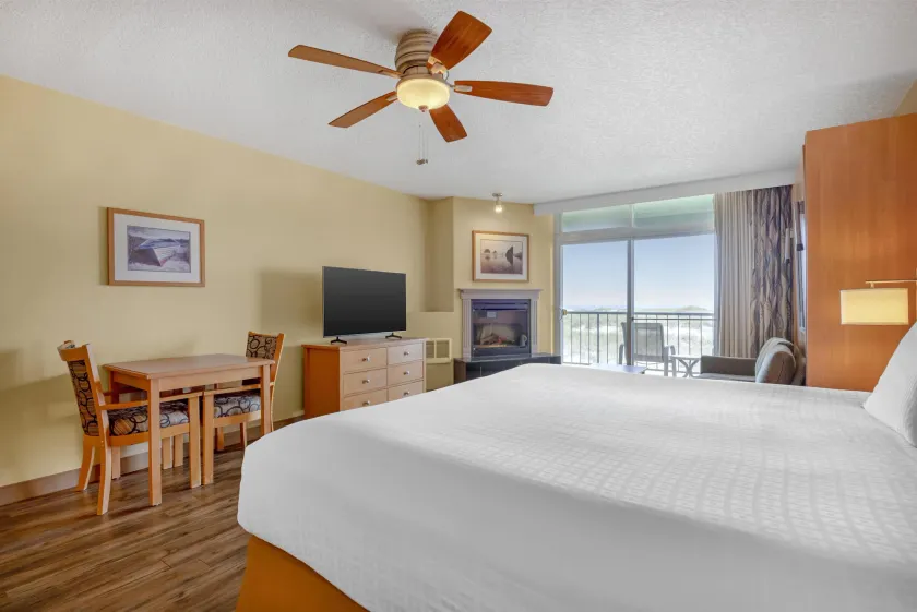 Best Western Plus Ocean View Resort - Image 1
