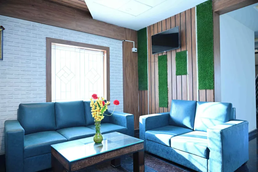 VRB HOTEL AND RESTAURANT - Lobby