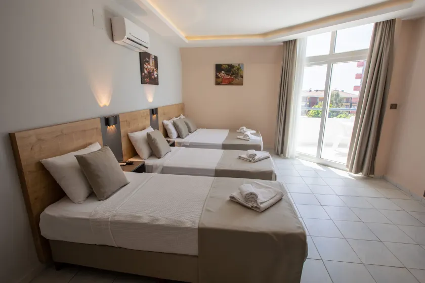 Alanya Risus Park Hotel - Image 1