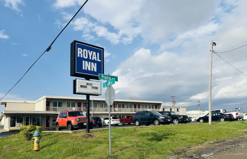 Royal Inn - Image 1