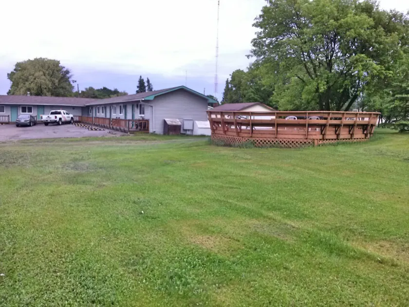 Moosomin Motel - Image 1