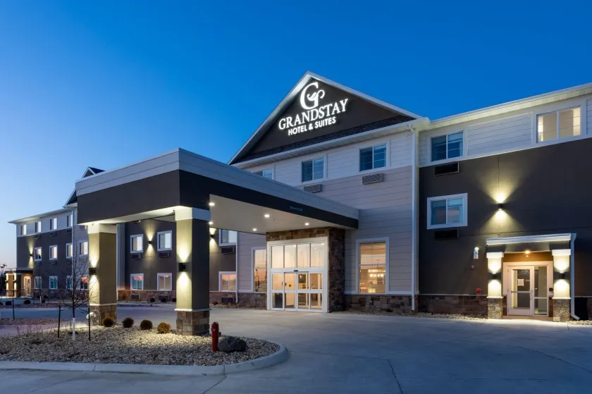 GrandStay Hotel & Suites Algona - Image 1