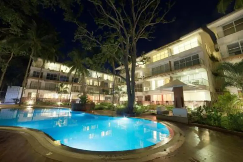Aarju Luxurious Wave - Image 1