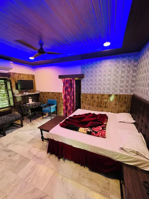 Shri Ganesh Hotel - Image 1