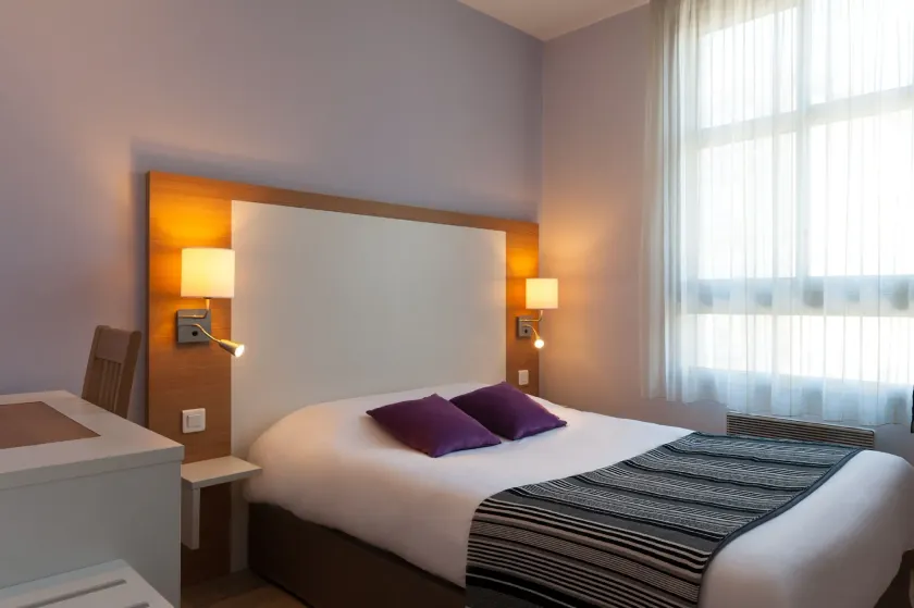 Inter-Hôtel Continental Poitiers - Image 1