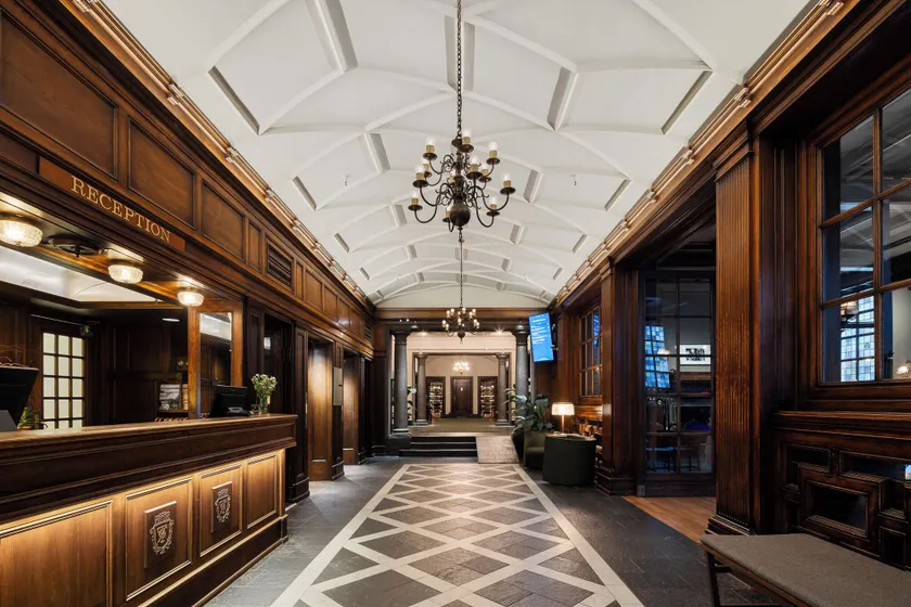 Grand Hotel Terminus - Image 1
