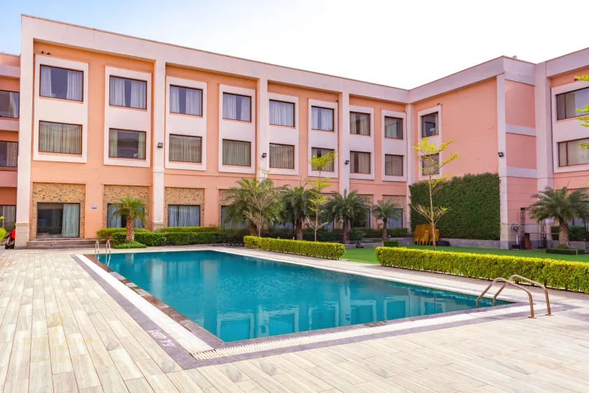 Tivoli Garden Resort - Image 1