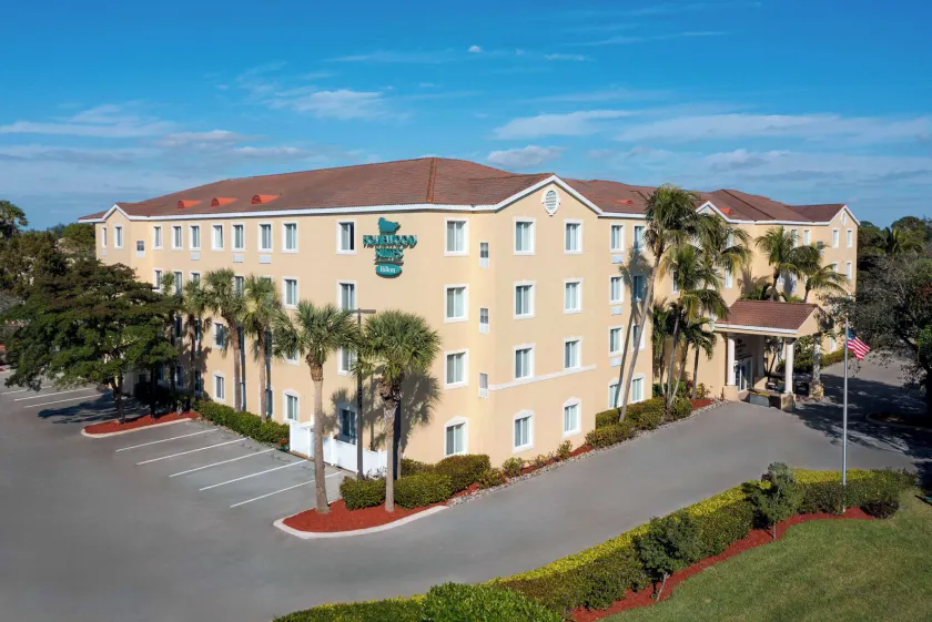 Homewood Suites by Hilton Bonita Springs Naples North - Image 1