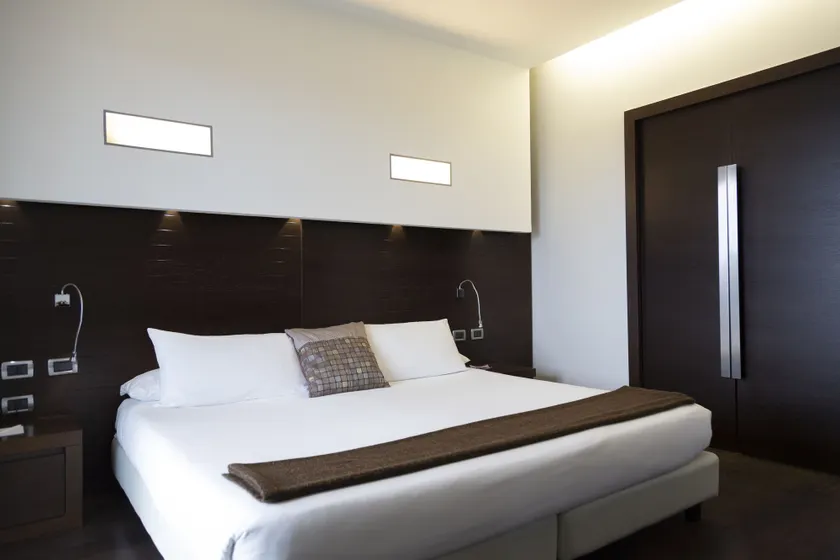 Hotel Selene Pomezia - Image 1