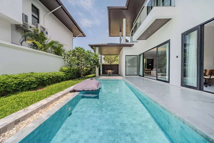 Argo Pattaya Resort and Villas - Image 1