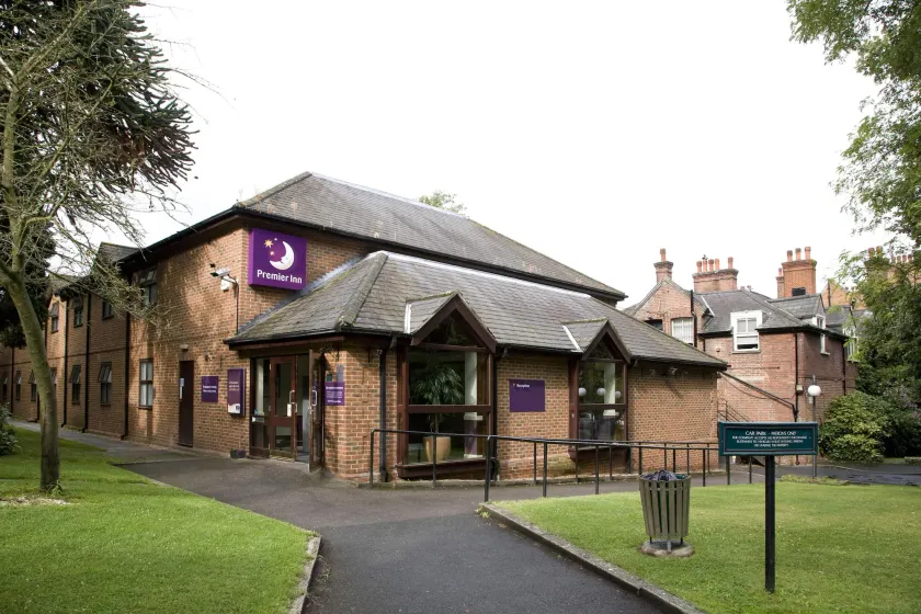 Premier Inn London Croydon South - A212 - Image 1