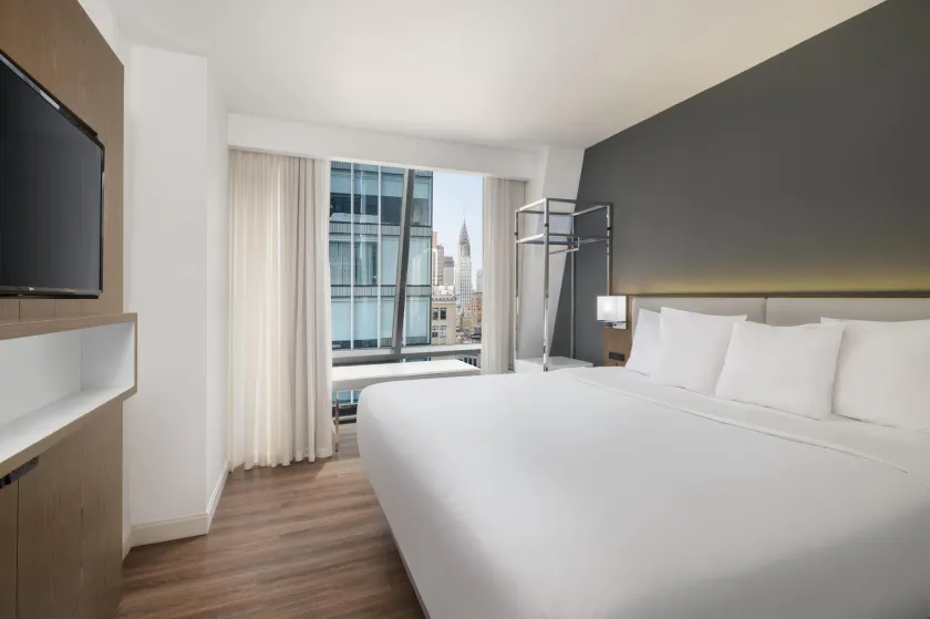 Best Western Premier Empire State Hotel - Image 1