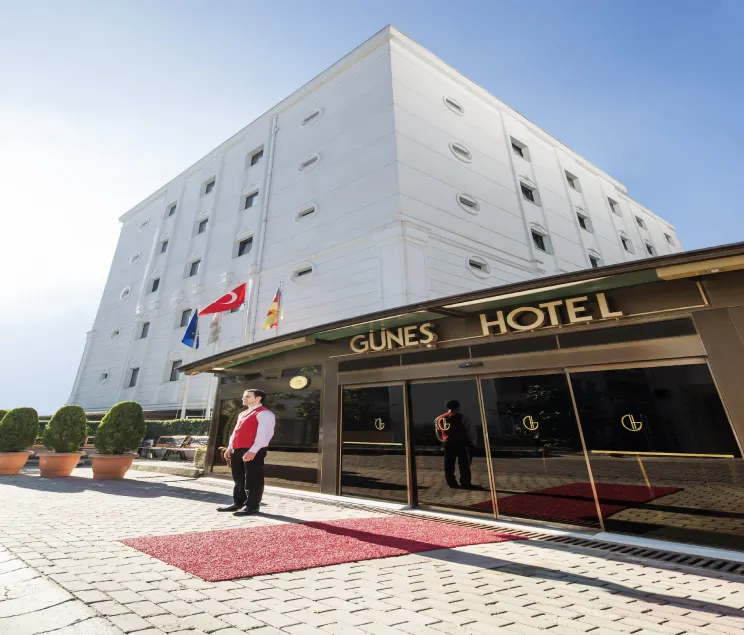 Güneş Hotel Merter - Image 1