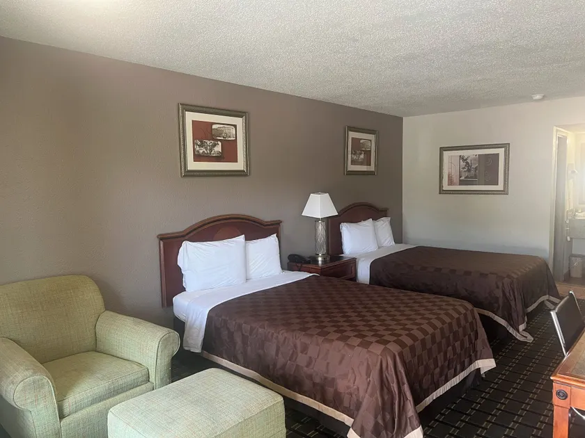 American Inn Columbia - Image 1