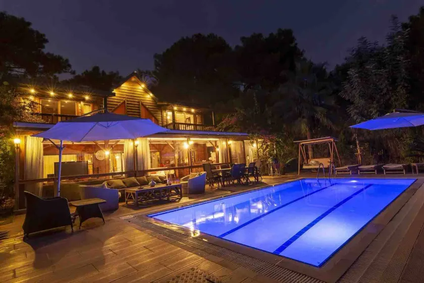 Very Special Villa, 6 and 3 Great For Family Reunions - Image 1