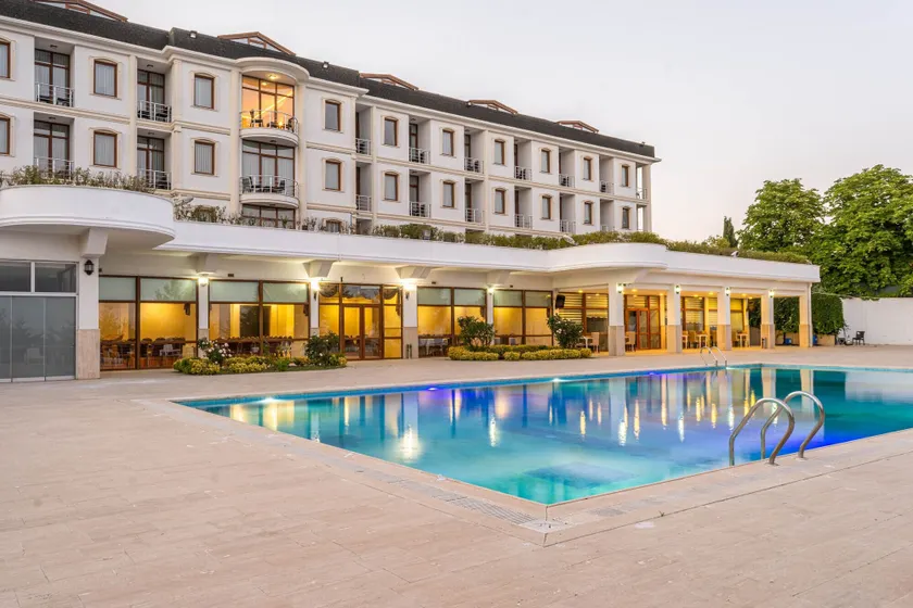 Westport İstanbul Hotel - Image 1