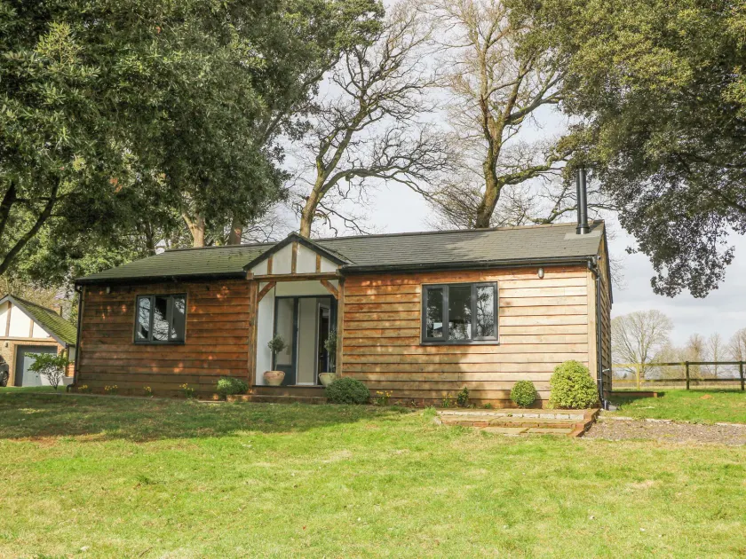 Holm Oaks Cottage - Image 1