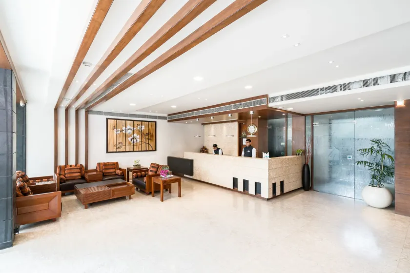 Hotel LN Courtyard - Image 1