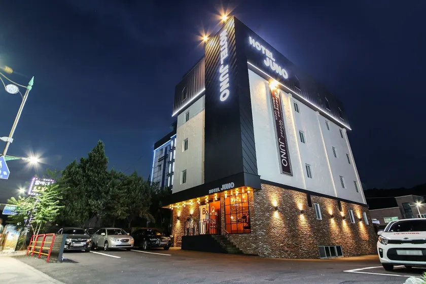 HOTEL Juno - Image 1