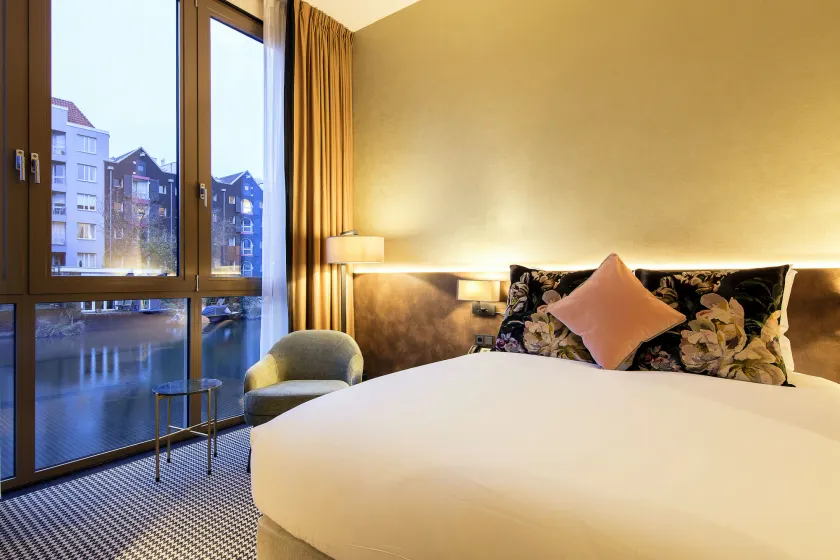 Monet Garden Hotel Amsterdam - Image 1