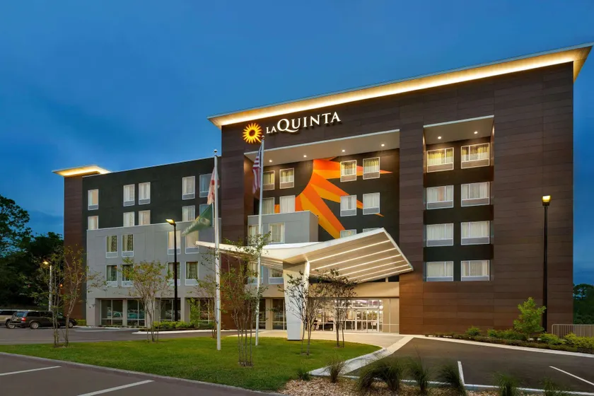 La Quinta by Wyndham Gainesville - Image 1