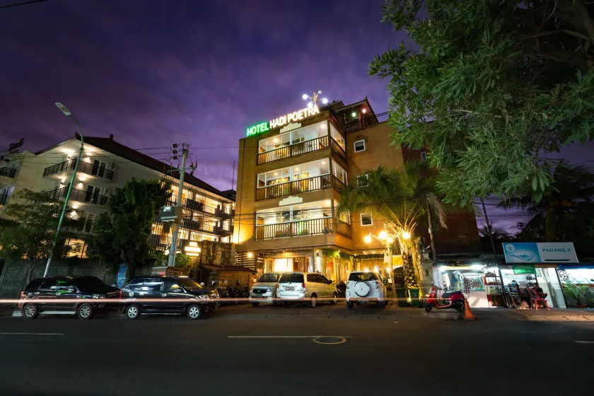Hadi Poetra Hotel - Image 1