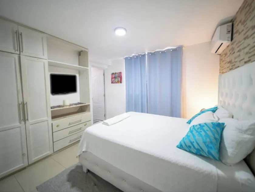 Fully Equipped New 3br Apt dt 2mins To The Beach - Image 1