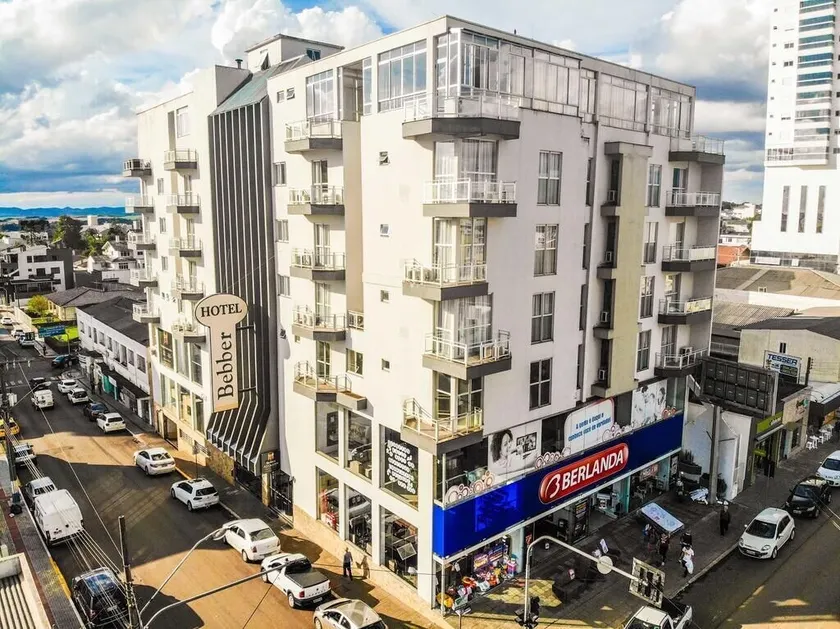 Bebber Hotel - Image 1