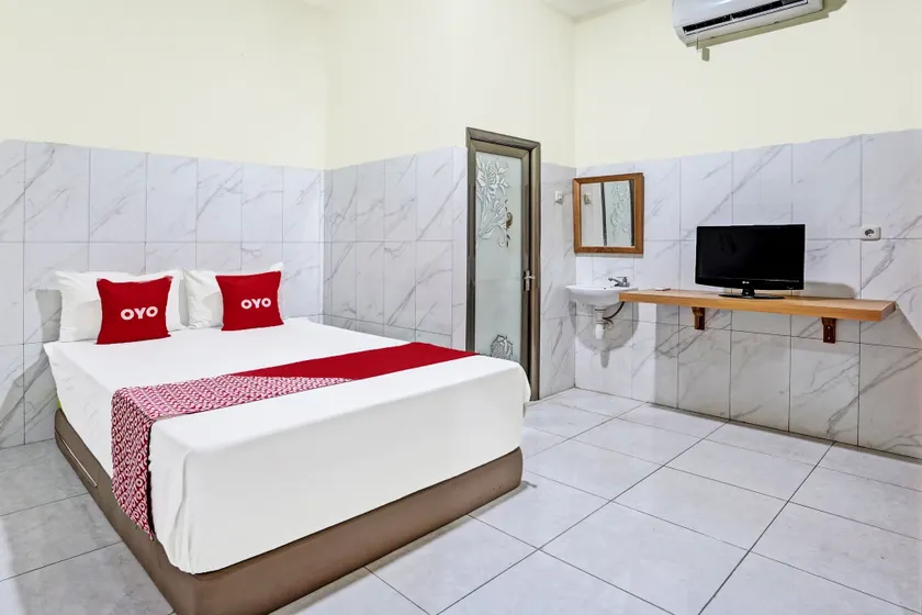 OYO Life 91884 Kost Kusuma Dewi Syariah - Image 1