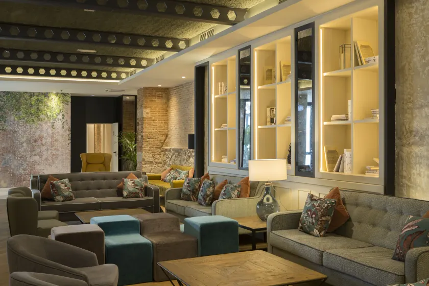 Hotel Petit Palace Barcelona - Image 1