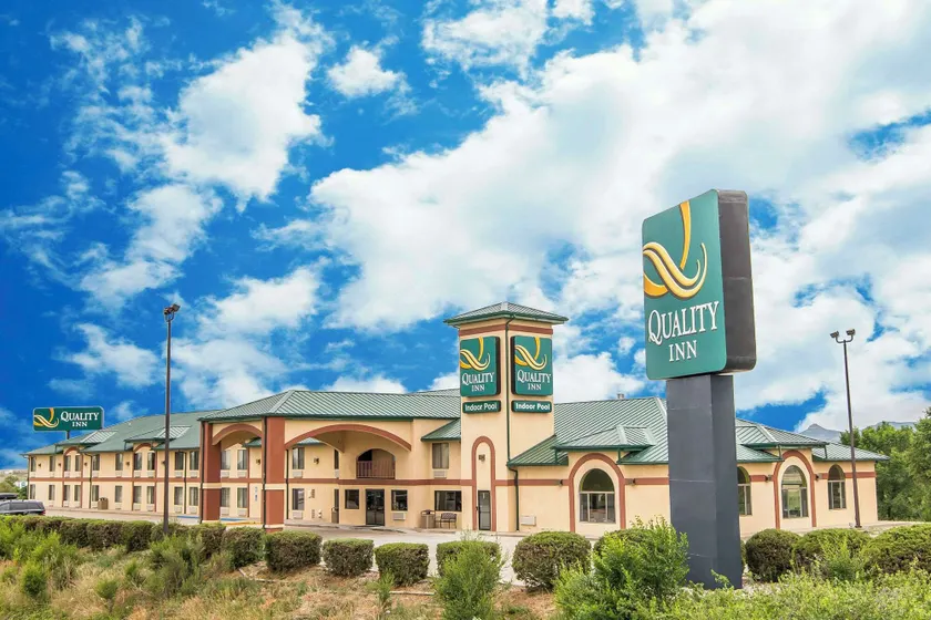 Quality Inn Raton, NM - Image 1