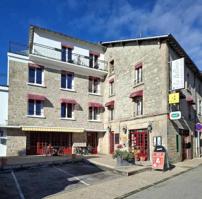 Hotel - Bistro - Bar Le Bellerive - Image 1