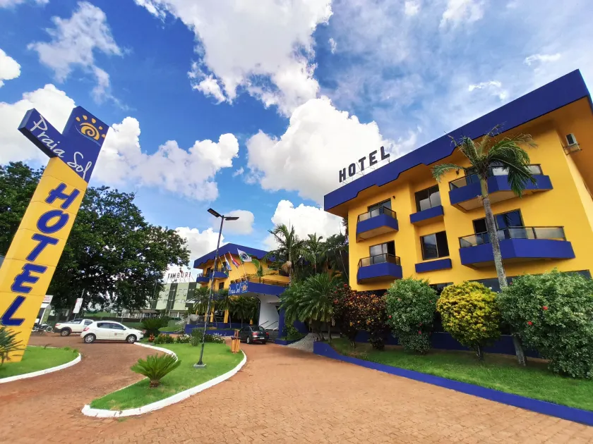 Praia Sol Hotel - Image 1