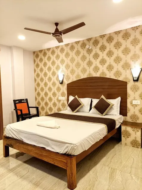 Aashrey Bed and Breakfast - Image 1