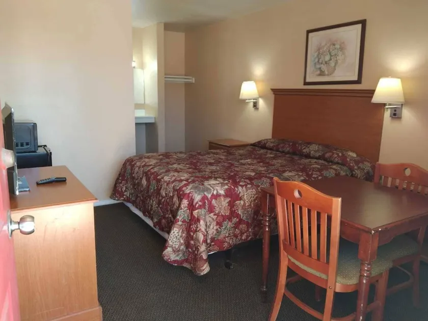 American Motel - Image 1