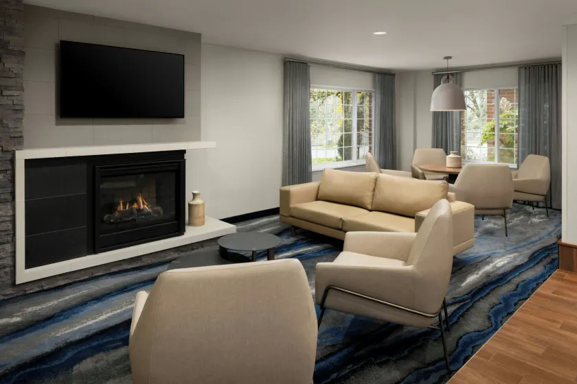 Fairfield Inn & Suites Portland South/Lake Oswego - Image 1