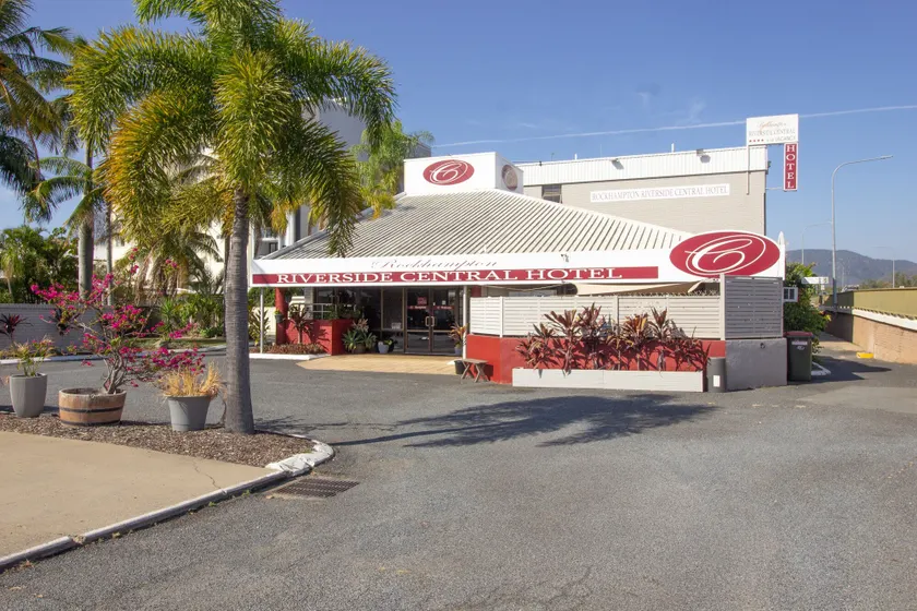 Rockhampton Riverside Central Hotel Official - Image 1