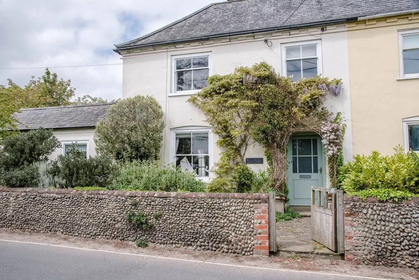 Manor Lodge, Walberswick - Image 1