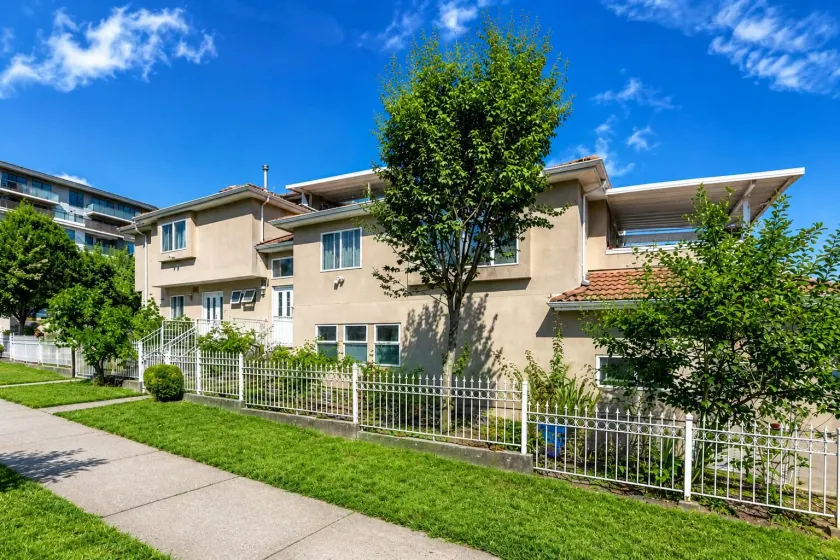 Cozy Home in Vancouver - Image 1