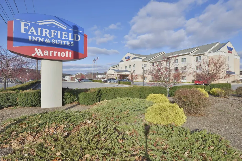 Fairfield Inn and Suites by Marriott Williamsport - Image 1
