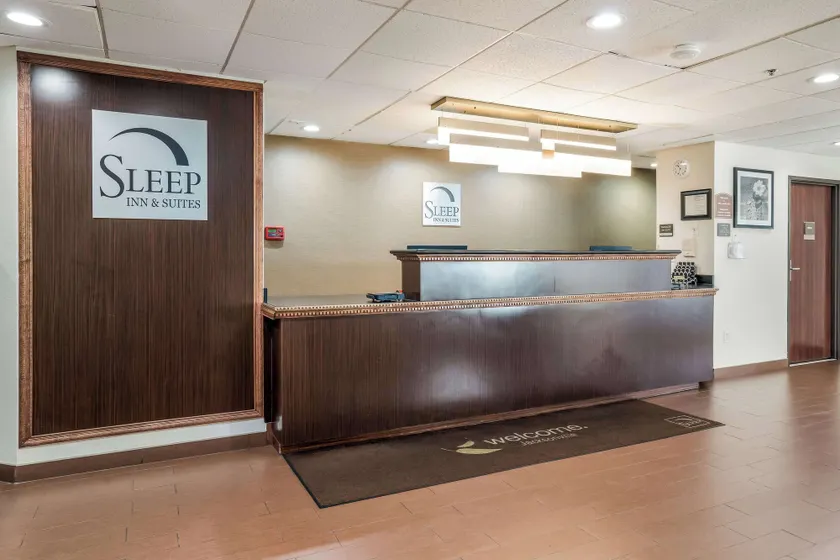 Sleep Inn & Suites Jacksonville near Camp Lejeune - Hall